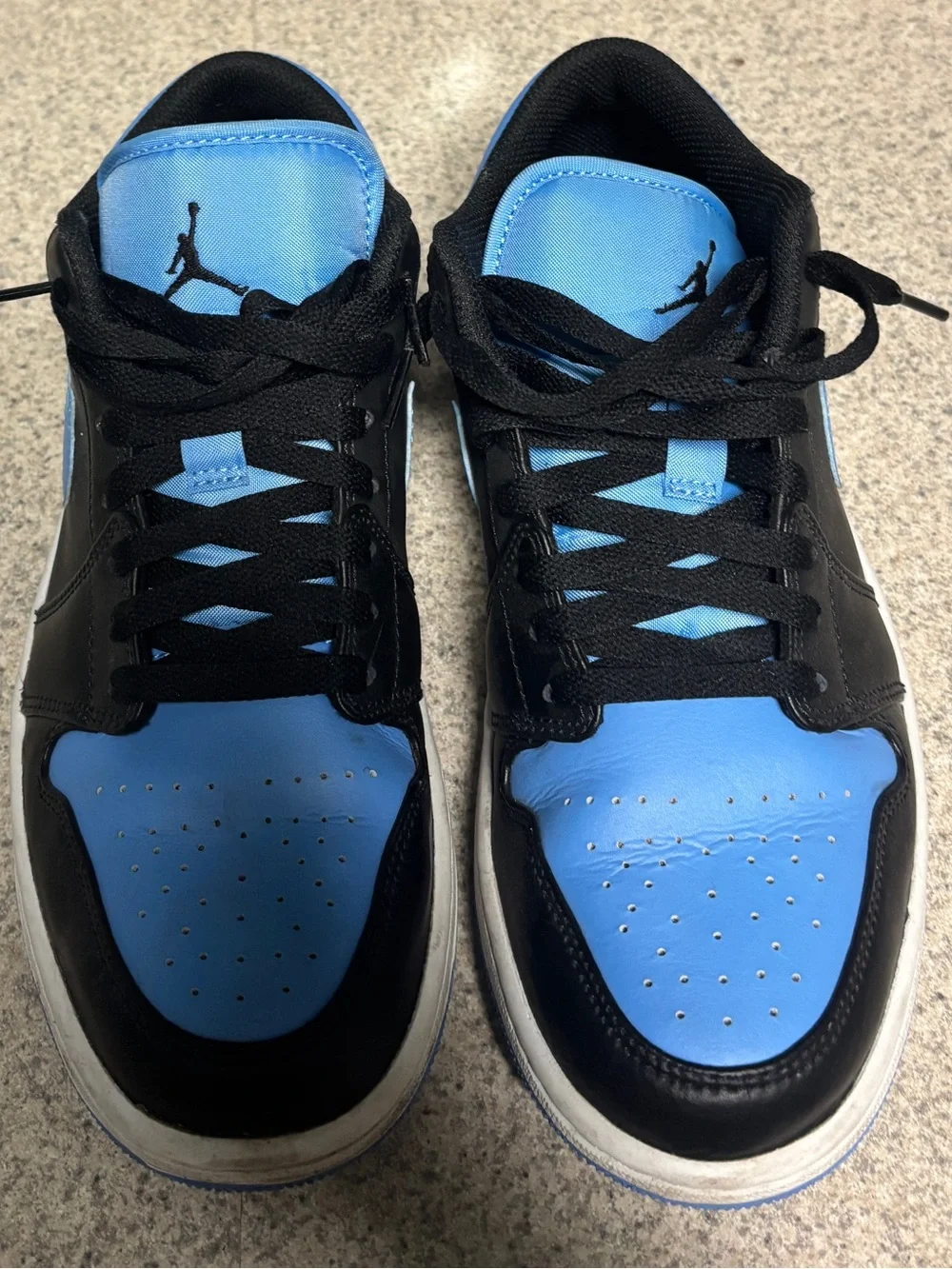 Nike Jordan Low Top Dunks - Black & University Blue Men’s 8.5 Like New
